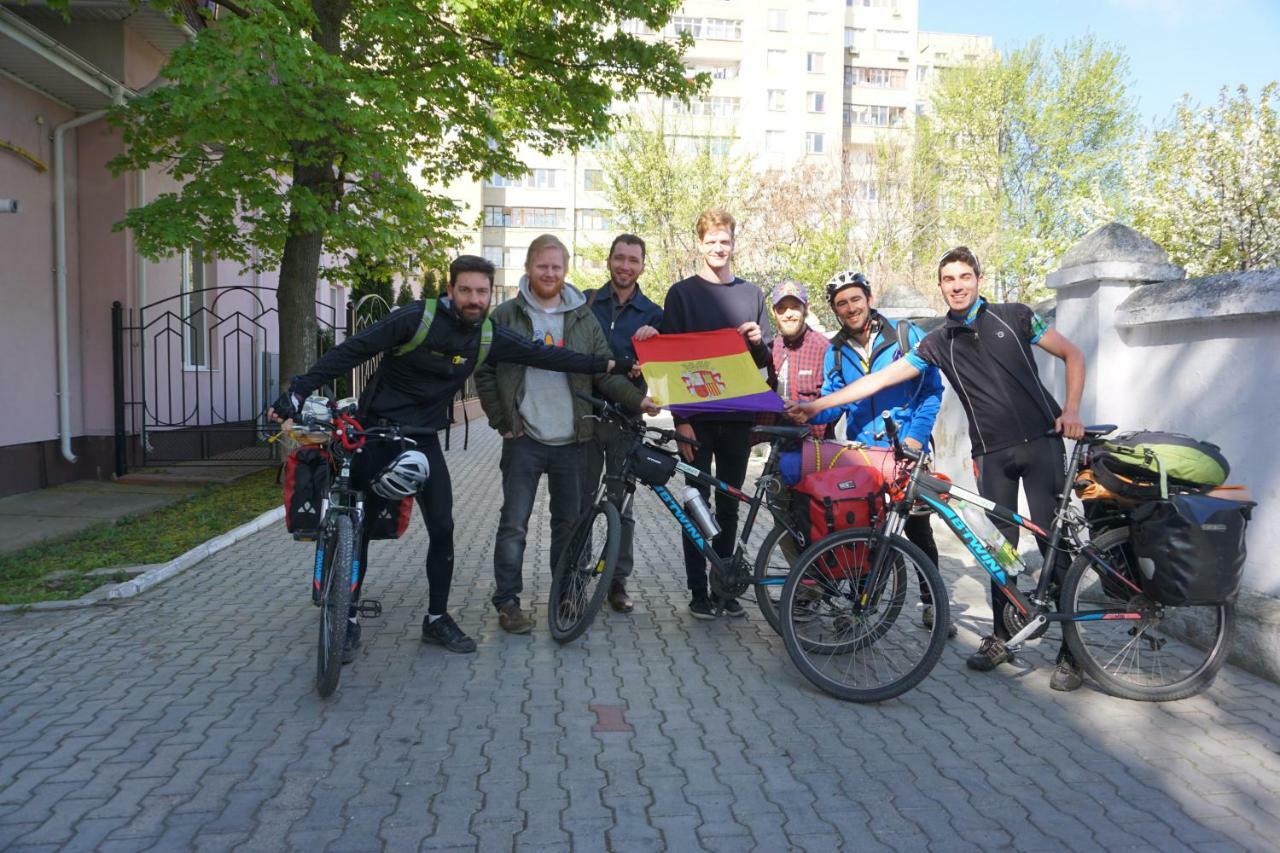 Lenin Street Hostel & Tours Tiraspol Exterior photo