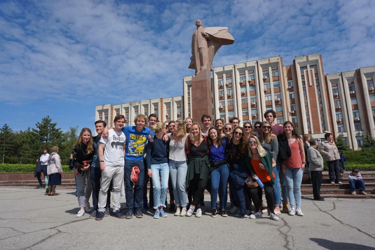 Lenin Street Hostel & Tours Tiraspol Exterior photo